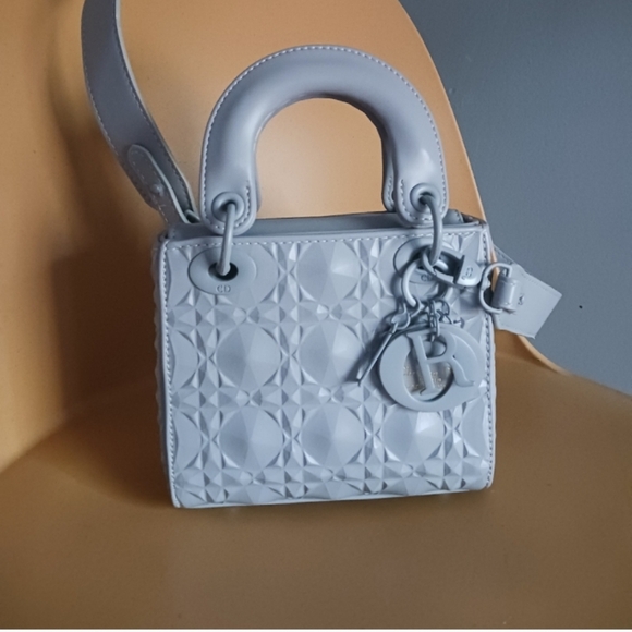 Fashion Design Gray Crossbody Bag - Picture 1 of 12